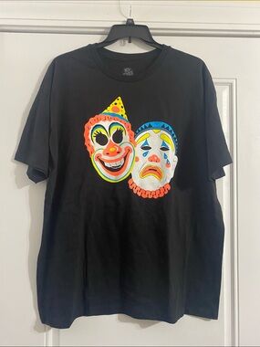 Ben Cooper T‑Shirt Neon Clown Mask Graphic